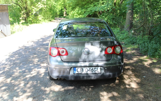 Volkswagen Passat cena 13500 przebieg: 355472, rok produkcji 2007 z Bydgoszcz małe 67